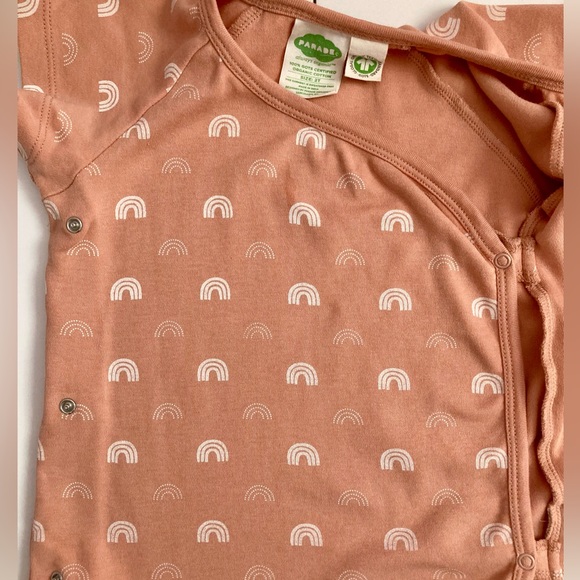 🇨🇦 Parade Organics 2T Rainbow Wrap T-shirt - Picture 6 of 9